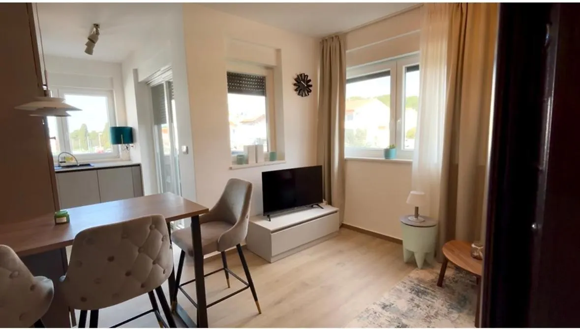 Apartment Pinija Fažana Kroatië